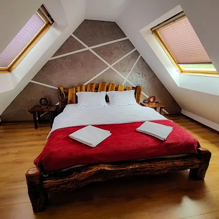 Perule - Handmade Cozy Wooden In The Rhodope Mountain * Shumnatitsa