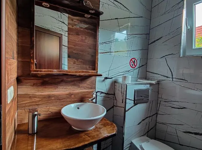 Perule - Handmade Cozy Wooden In The Rhodope Mountain Villa